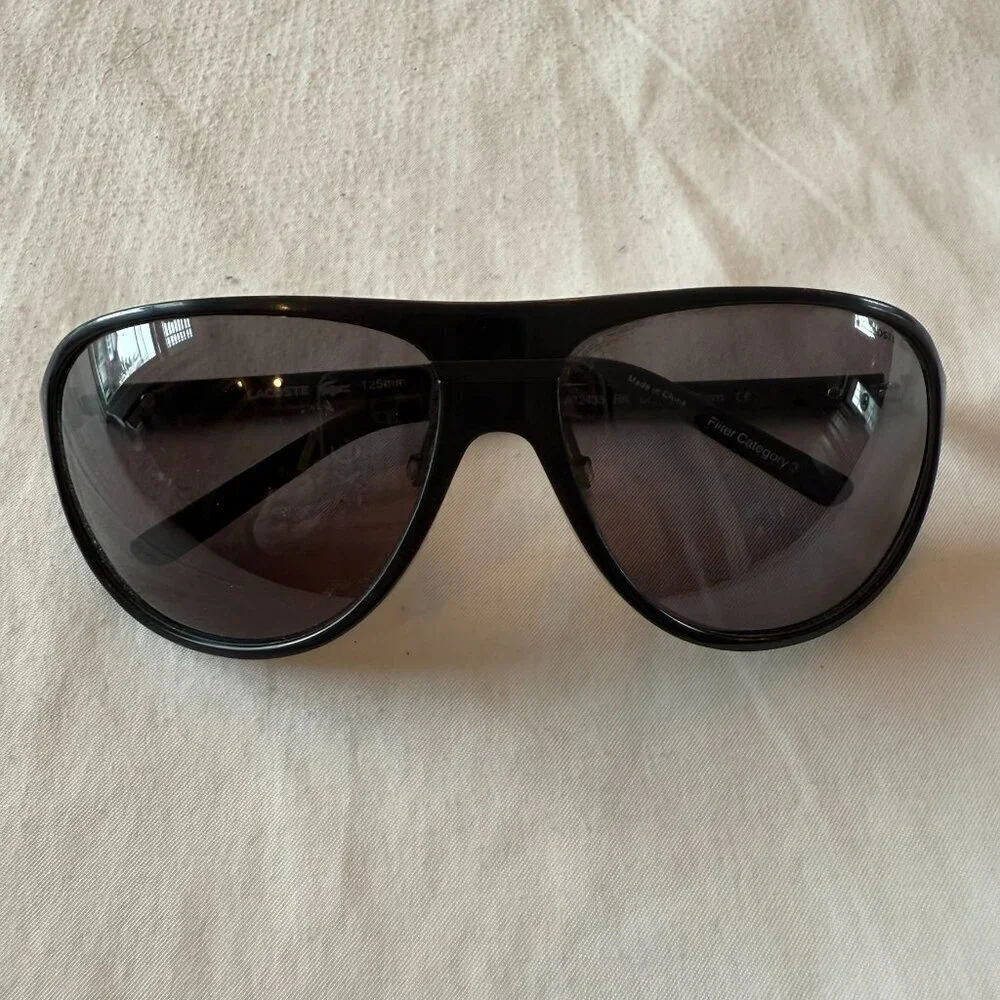 Lacoste LA12435 Sunglasses